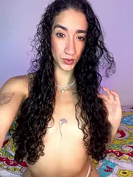 Snapshot of LunaDupont chatting on 01/13/26, 04:12 LunaDupont online show from 01/13/26, 04:12