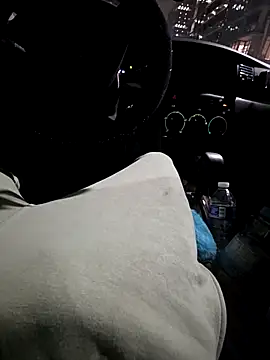 Snapshot of HoofedCylinder chatting on 02/06/26, 04:06 HoofedCylinder online show from 02/06/26, 04:06