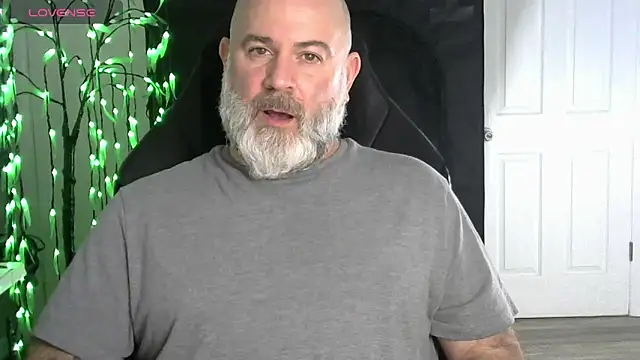 XJJ77x online show from 02/17/26, 01:13