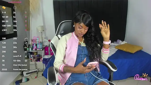 karen adamss online show from 04/11/26, 03:11