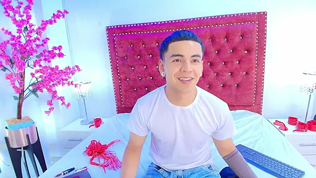 Jaden and sofia online show from 03/28/26, 03:17