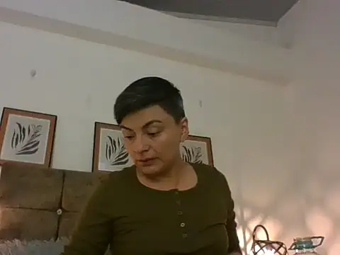 kat paradise online show from 02/17/26, 11:50