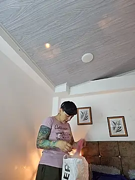 kat paradise online show from 05/01/26, 11:26