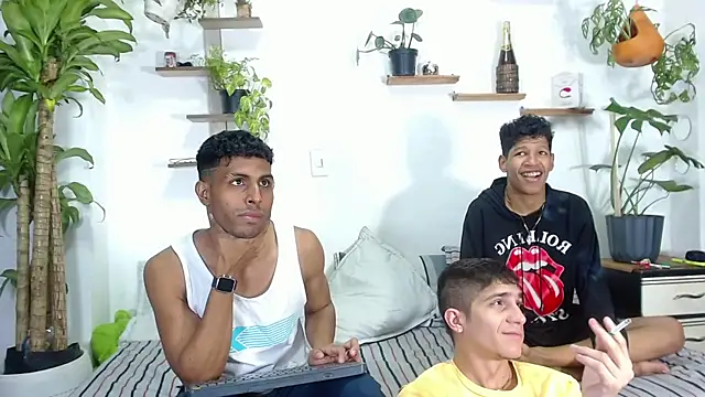 Interracial Snow Bunny online show from 02/09/26, 11:31