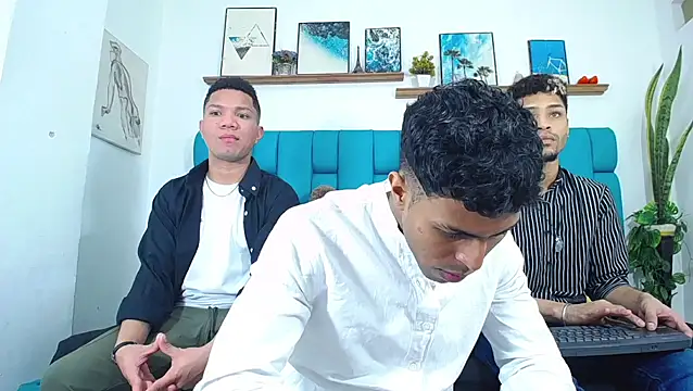 Interracial Snow Bunny online show from 04/10/26, 09:52