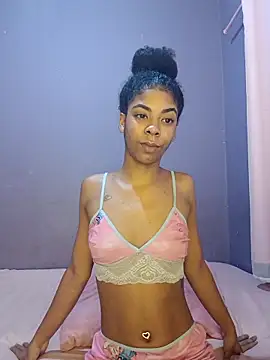 Samarajenyfer online show from 04/13/26, 04:56