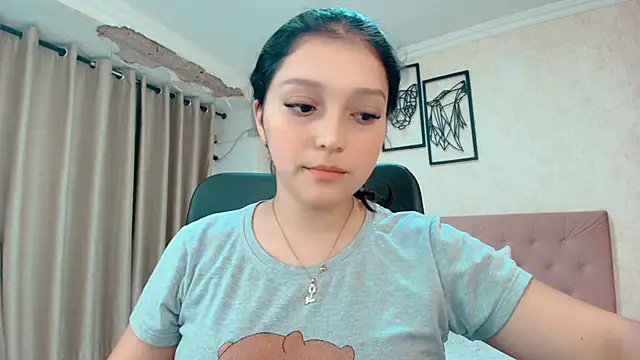 littlemolly walcott online show from 04/14/26, 12:27