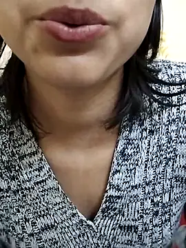 Snapshot of rukhsar_ chatting on 01/07/26, 05:54 rukhsar online show from 01/07/26, 05:54