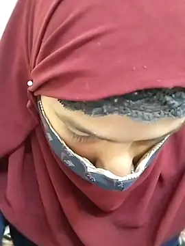 Snapshot of rukhsar_ chatting on 02/15/26, 05:48 rukhsar online show from 02/15/26, 05:48