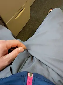 Snapshot of rasuku2025 chatting on 01/09/26, 01:47 rasuku2025 online show from 01/09/26, 01:47