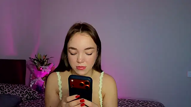 ChrissBerry online show from 04/01/26, 02:34