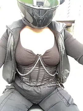 Scarlet auraa online show from 02/11/26, 09:53