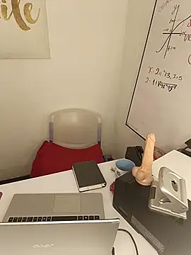 MarianaMonsalve  online show from 02/12/26, 03:01