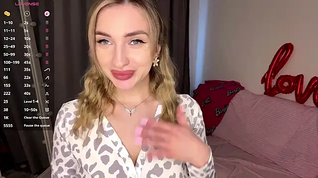  ViviV  online show from 04/09/26, 09:04