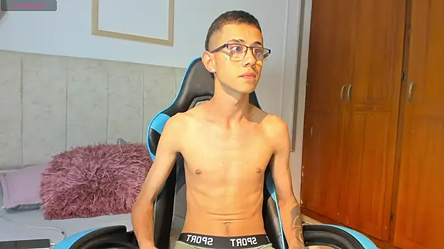 asher lux online show from 01/05/26, 08:56