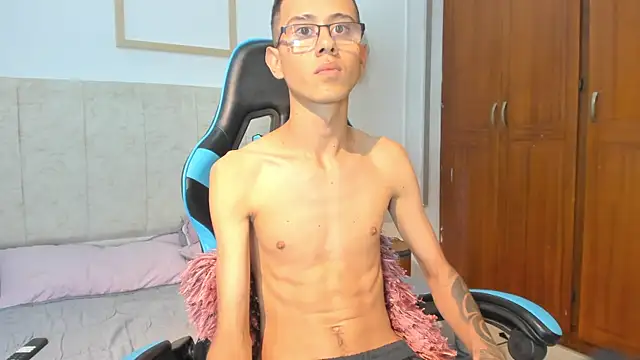 asher lux online show from 02/04/26, 06:58