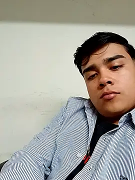 Snapshot of Yosoyelmismo-6737 chatting on 01/11/26, 11:10 Yosoyelmismo-6737 online show from 01/11/26, 11:10