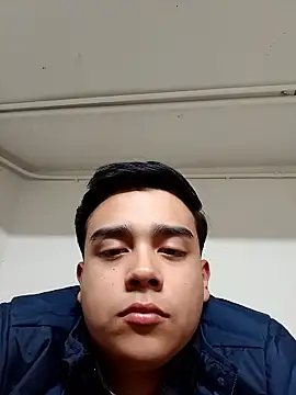 Snapshot of Yosoyelmismo-6737 chatting on 01/15/26, 04:28 Yosoyelmismo-6737 online show from 01/15/26, 04:28