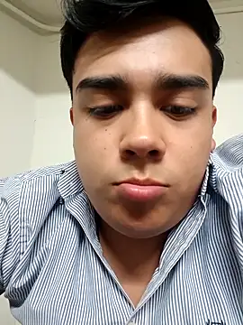 Snapshot of Yosoyelmismo-6737 chatting on 01/16/26, 12:25 Yosoyelmismo-6737 online show from 01/16/26, 12:25