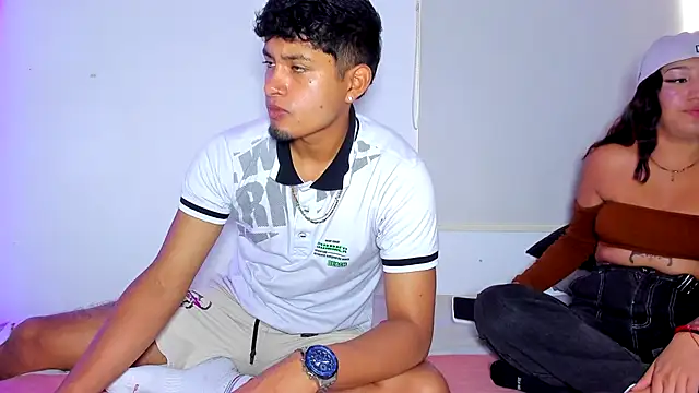 Snapshot of Bela_and_Dominicck chatting on 01/07/26, 07:49 Bela and Dominicck online show from 01/07/26, 07:49