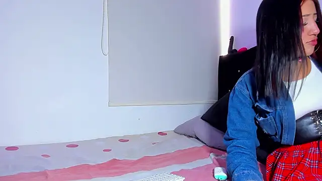 Snapshot of Bela_and_Dominicck chatting on 01/09/26, 08:43 Bela and Dominicck online show from 01/09/26, 08:43