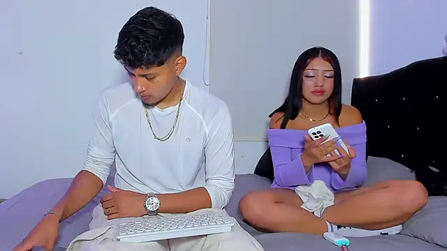 Snapshot of Bela_and_Dominicck chatting on 01/12/26, 09:09 Bela and Dominicck online show from 01/12/26, 09:09