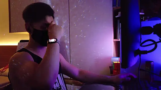 OnlyHand9x online show from 07/26/26, 03:41