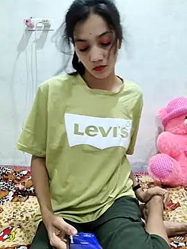 Honey lily-93 online show from 03/15/26, 07:47