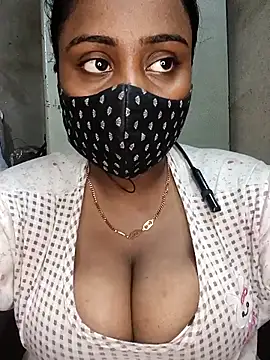 Hotty Nishaa online show from 04/14/26, 08:53