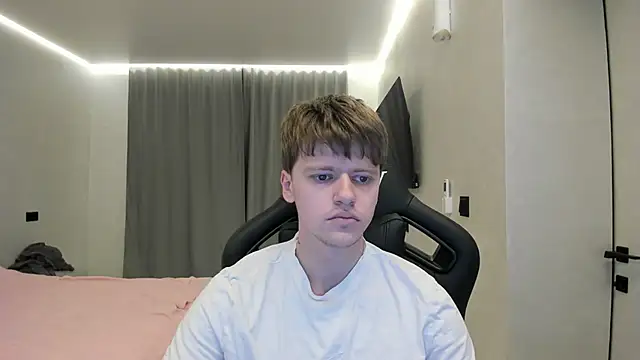 bonekoambalabu online show from 04/07/26, 01:50