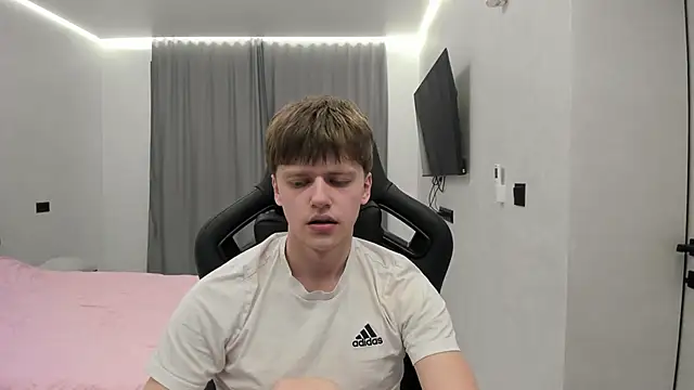 bonekoambalabu online show from 04/12/26, 06:24