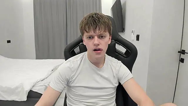 bonekoambalabu online show from 04/20/26, 02:31