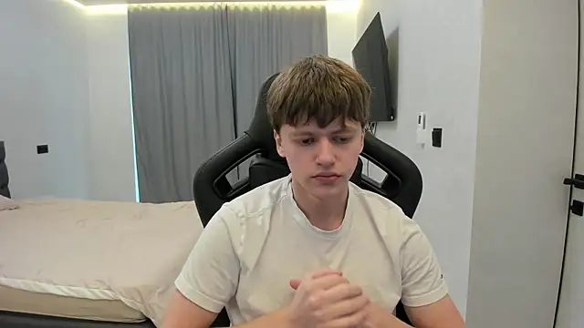 bonekoambalabu online show from 04/23/26, 12:40