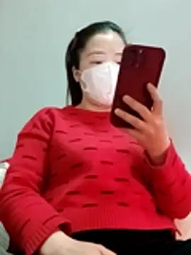 Snapshot of Faded_pink chatting on 01/12/26, 02:33 Faded pink online show from 01/12/26, 02:33