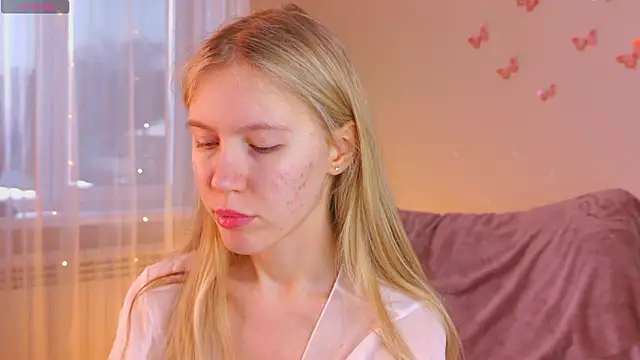 Snapshot of SirenThalassa chatting on 02/06/26, 07:02 SirenThalassa online show from 02/06/26, 07:02