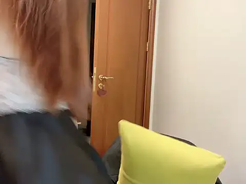 YiYi-oo online show from 01/18/26, 05:06