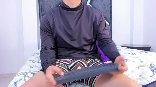 Liam saint online show from 02/14/26, 12:24