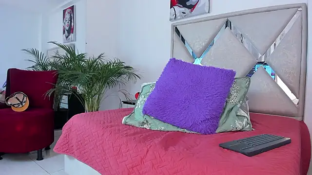 Liam saint online show from 03/09/26, 01:37