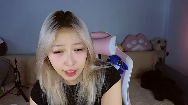 jasmilee online show from 02/09/26, 01:59