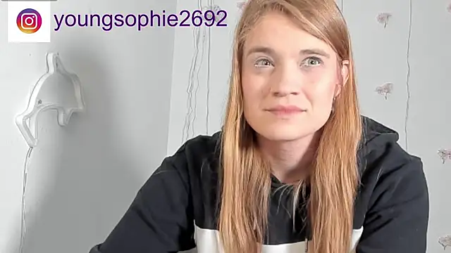 YoungSophie online show from 05/19/26, 03:07