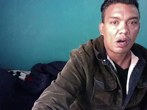 latinomoreno95 online show from 05/22/26, 04:23