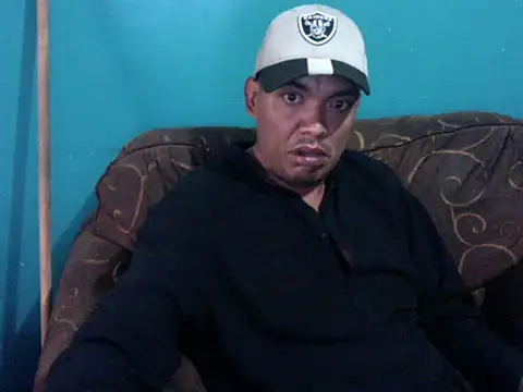 latinomoreno95 online show from 06/06/26, 06:34