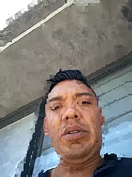latinomoreno95 online show from 07/04/26, 06:03