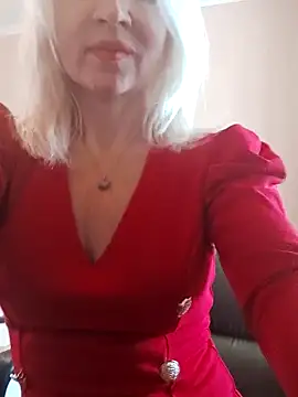 Snapshot of MiraStar984 chatting on 02/10/26, 10:52 MiraStar984 online show from 02/10/26, 10:52