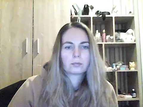 Snapshot of VikiLove765 chatting on 01/15/26, 07:17 VikiLove765 online show from 01/15/26, 07:17