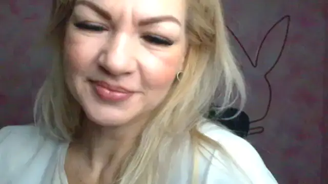 Snapshot of Madonna_Fire chatting on 03/15/26, 07:03 Madonna Fire online show from 03/15/26, 07:03