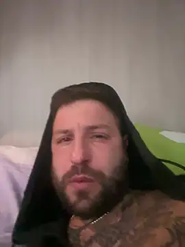 Snapshot of ASannicand64659 chatting on 01/11/26, 02:05 ASannicand64659 online show from 01/11/26, 02:05