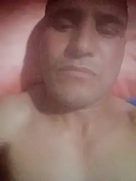 Snapshot of Yassine_1985 chatting on 07/08/26, 01:21 Yassine 1985 online show from 07/08/26, 01:21