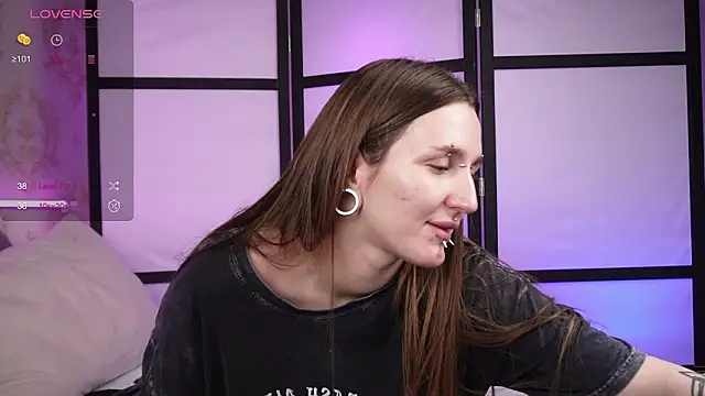 Alice Goth online show from 03/13/26, 10:55