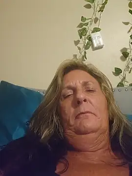HotAzMilf online show from 05/23/26, 08:40